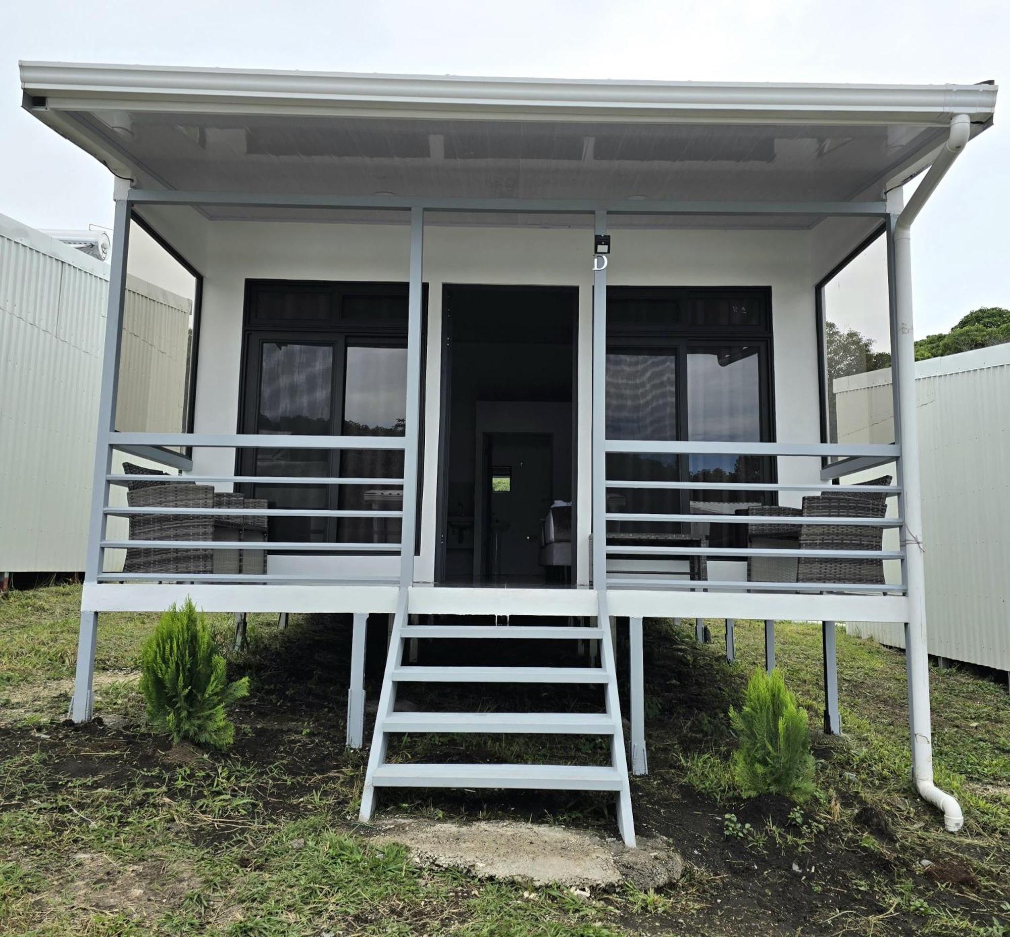 Lodge Cattleya Living