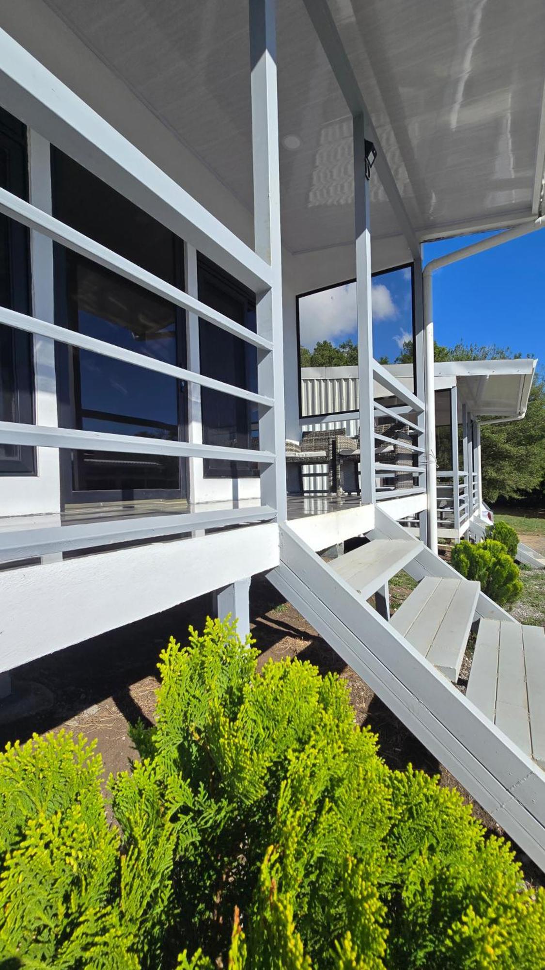 Lodge Cattleya Living *